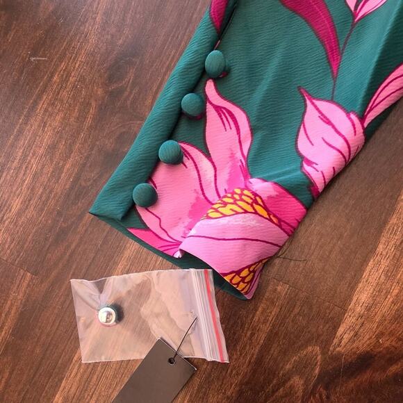 Maggy London Dress Womens 4 Green Pink Floral Midi Twist Front Long Sleeve NWT - Picture 9 of 12